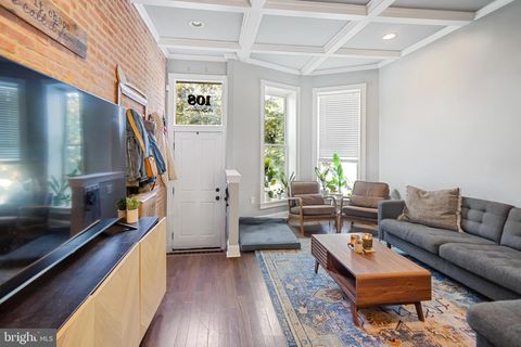 Townhouse For Rent - 108 N Lakewood Avenue<br/> BALTIMORE, MD 21224
