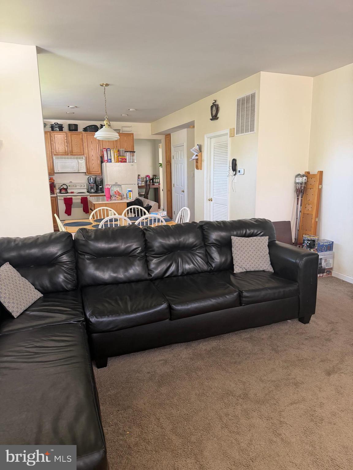 FOREST OAKS - Residential