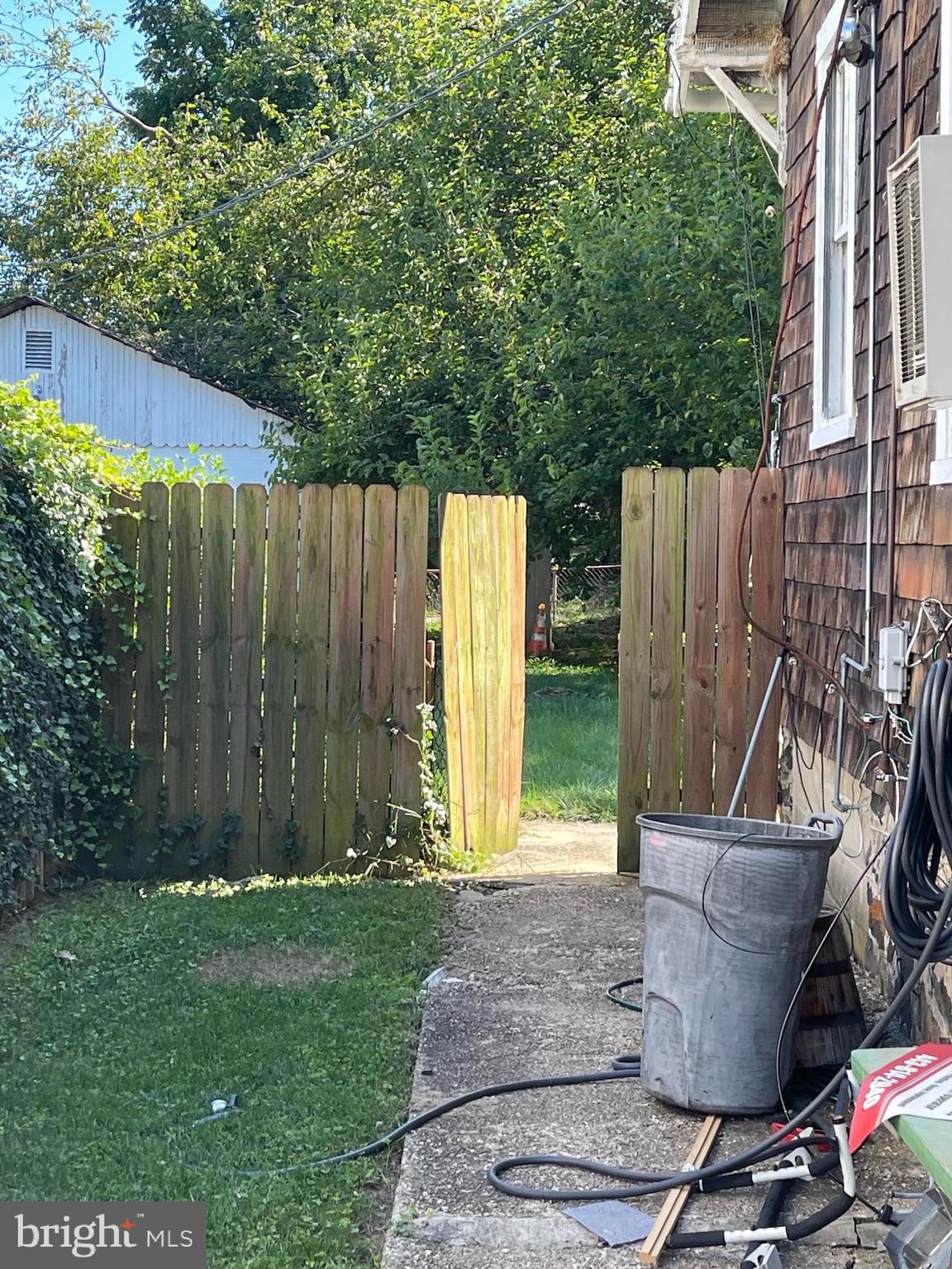 HOWARD PARK - Residential