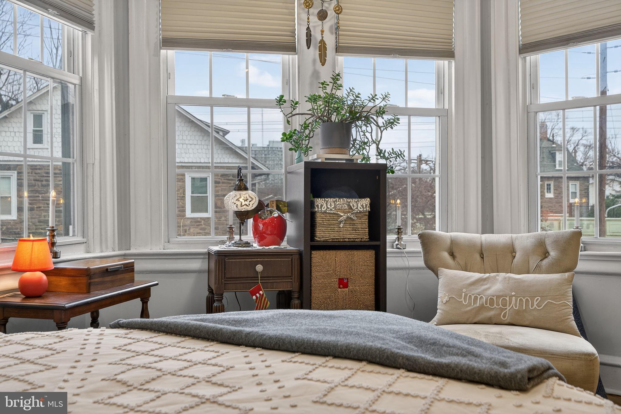 CHESTNUT HILL - Residential