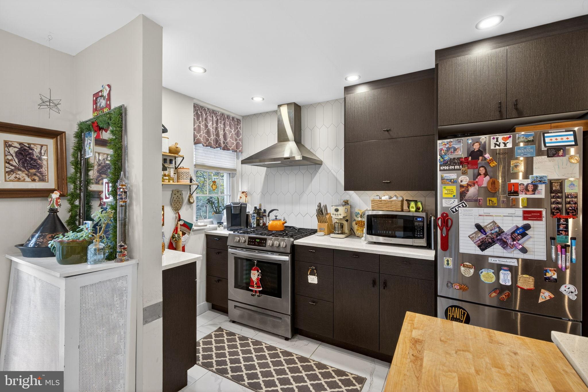 CHESTNUT HILL - Residential