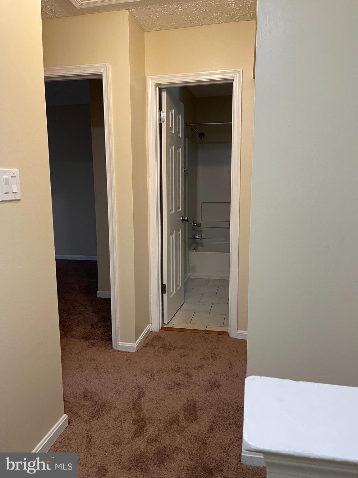 ROSECROFT VILLAGE PLAT O - Residential Lease