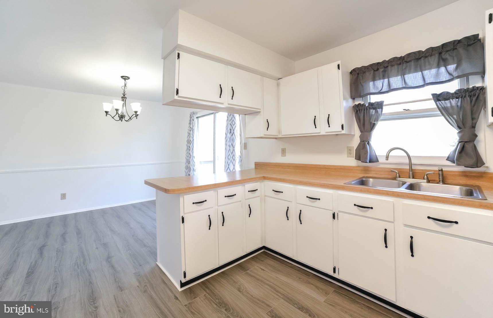 MAPLE RUN - Residential