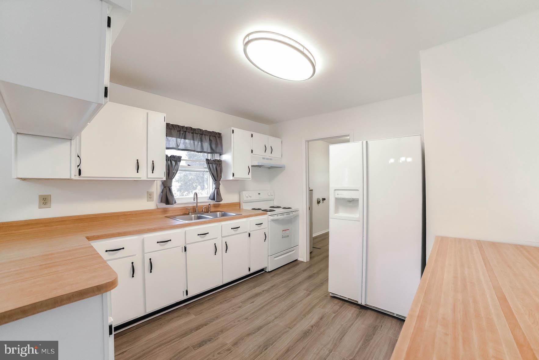 MAPLE RUN - Residential