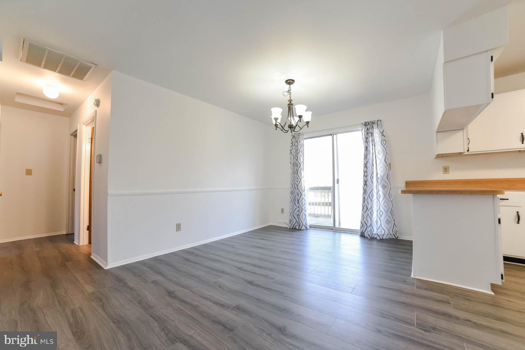 MAPLE RUN - Residential