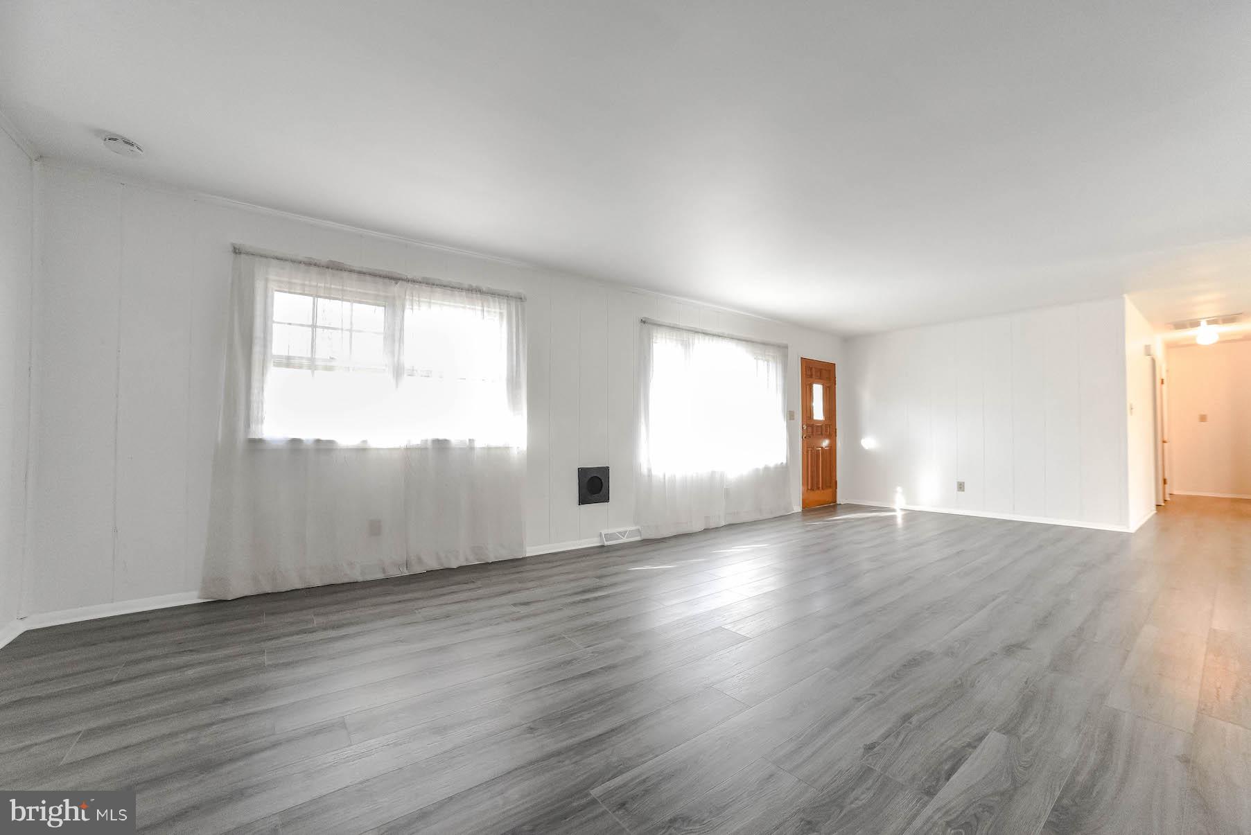 MAPLE RUN - Residential