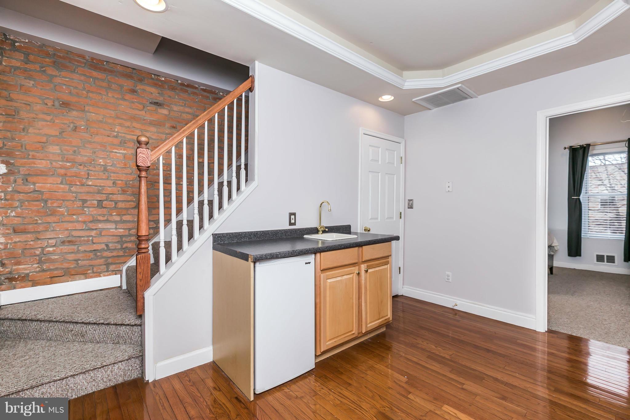 FEDERAL HILL HISTORIC DISTRICT - Residential Lease