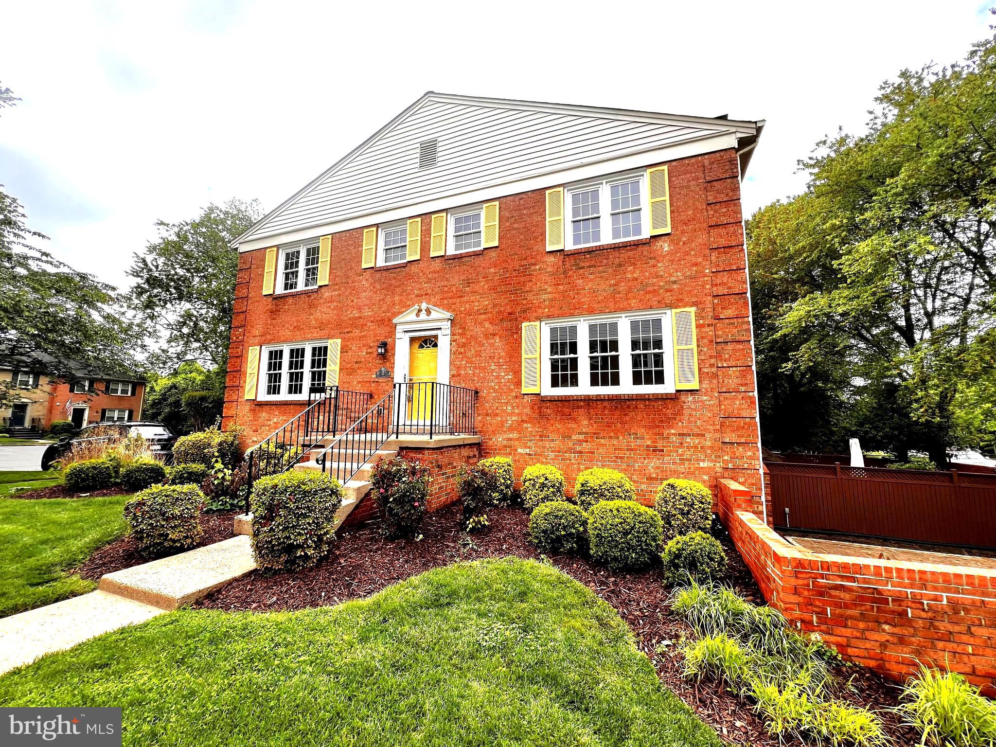 6572 FLAGMAKER COURT