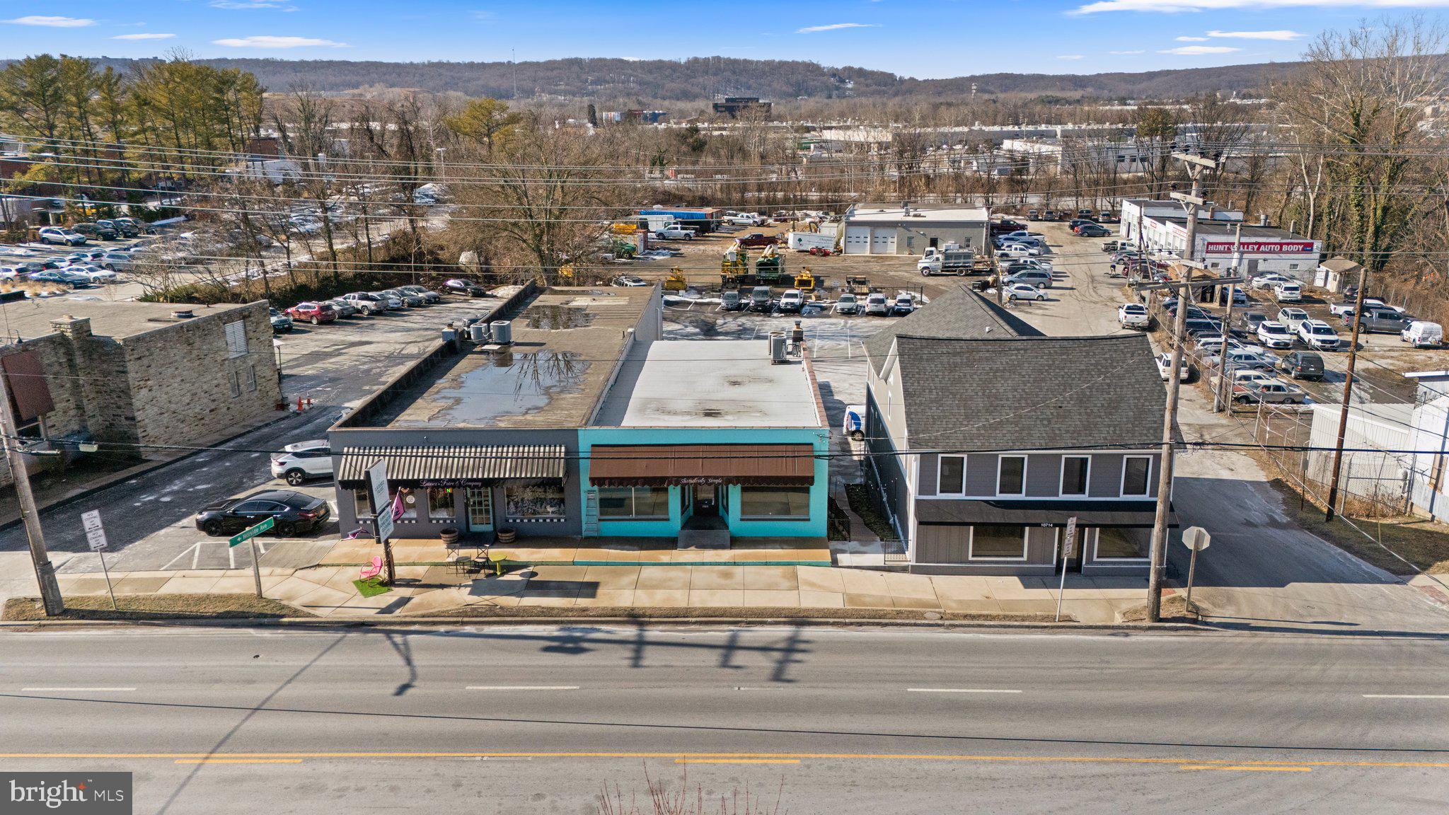 10712 A YORK ROAD