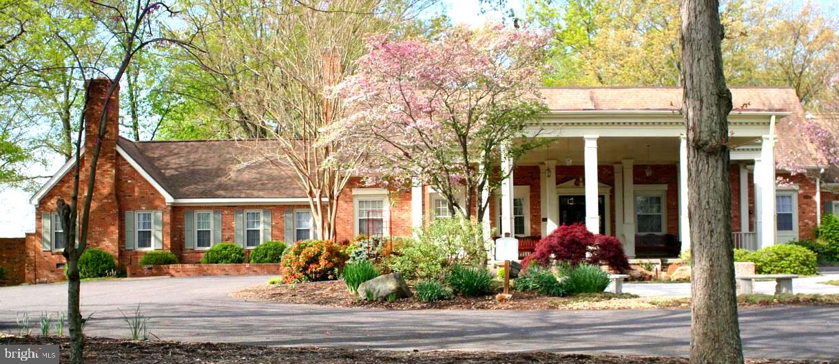 LAKE OF THE WOODS - Residential