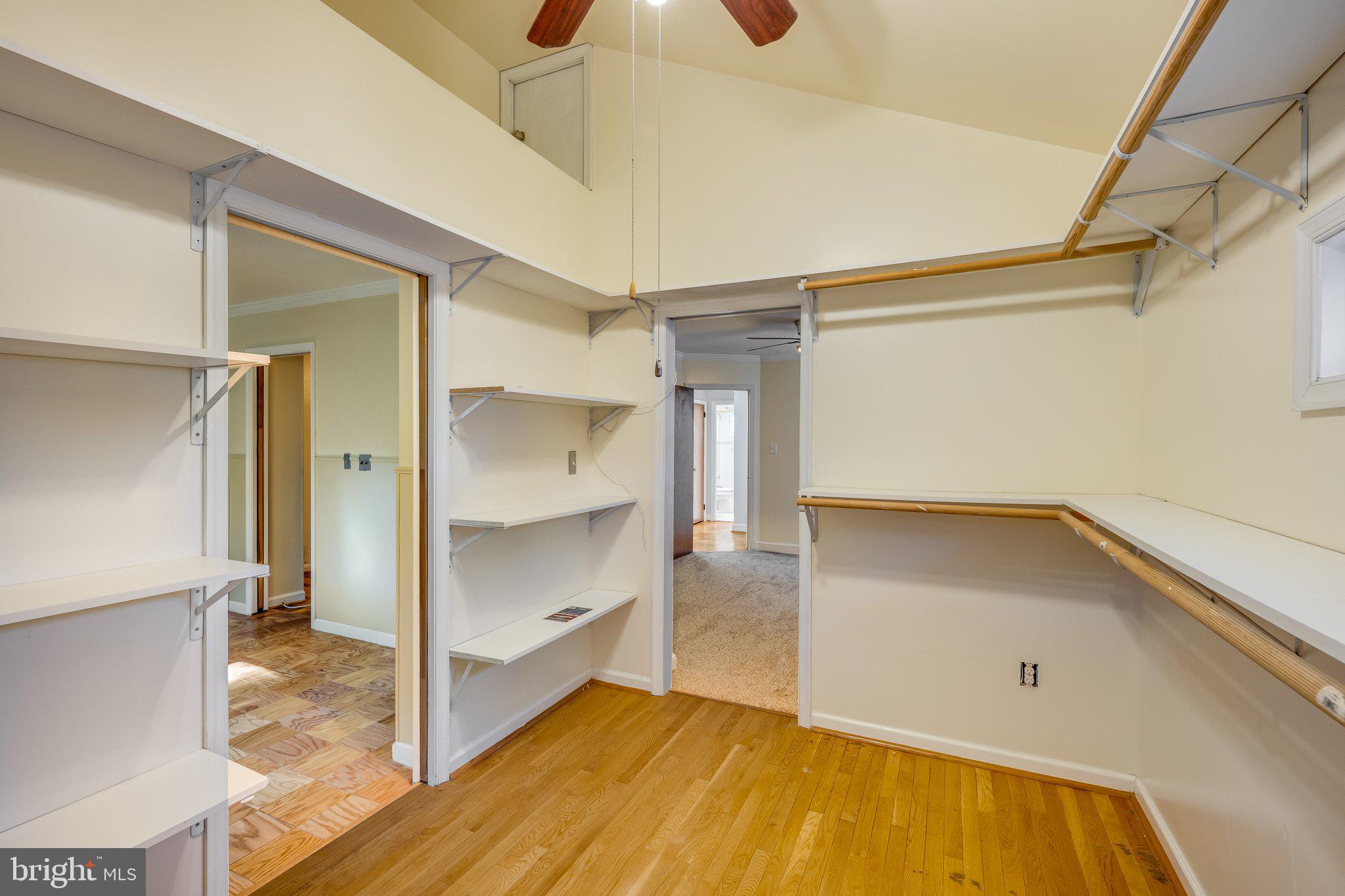 HILLCREST ESTATES - Residential Lease