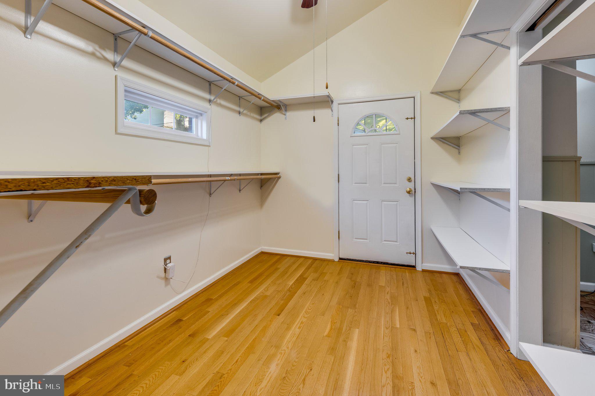 HILLCREST ESTATES - Residential Lease