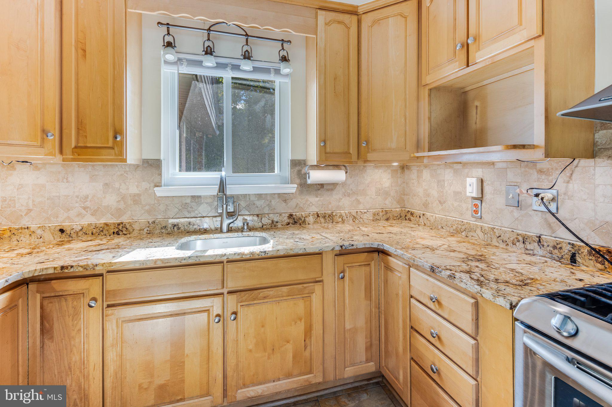 HILLCREST ESTATES - Residential Lease