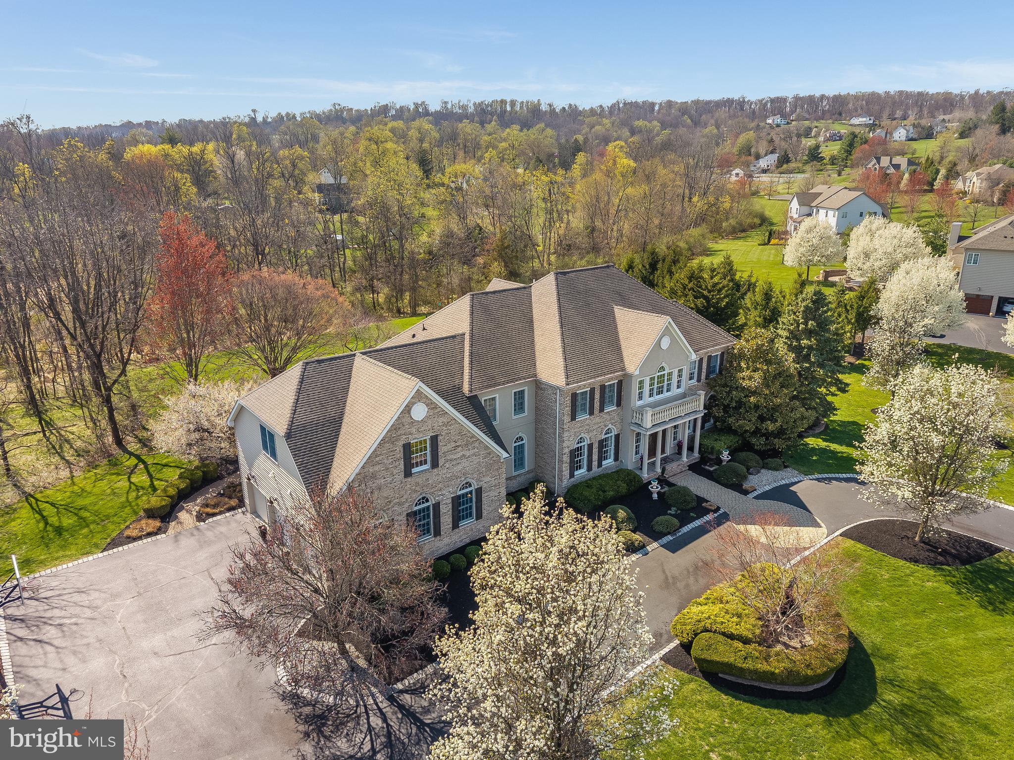 4 WISTERIA COURT