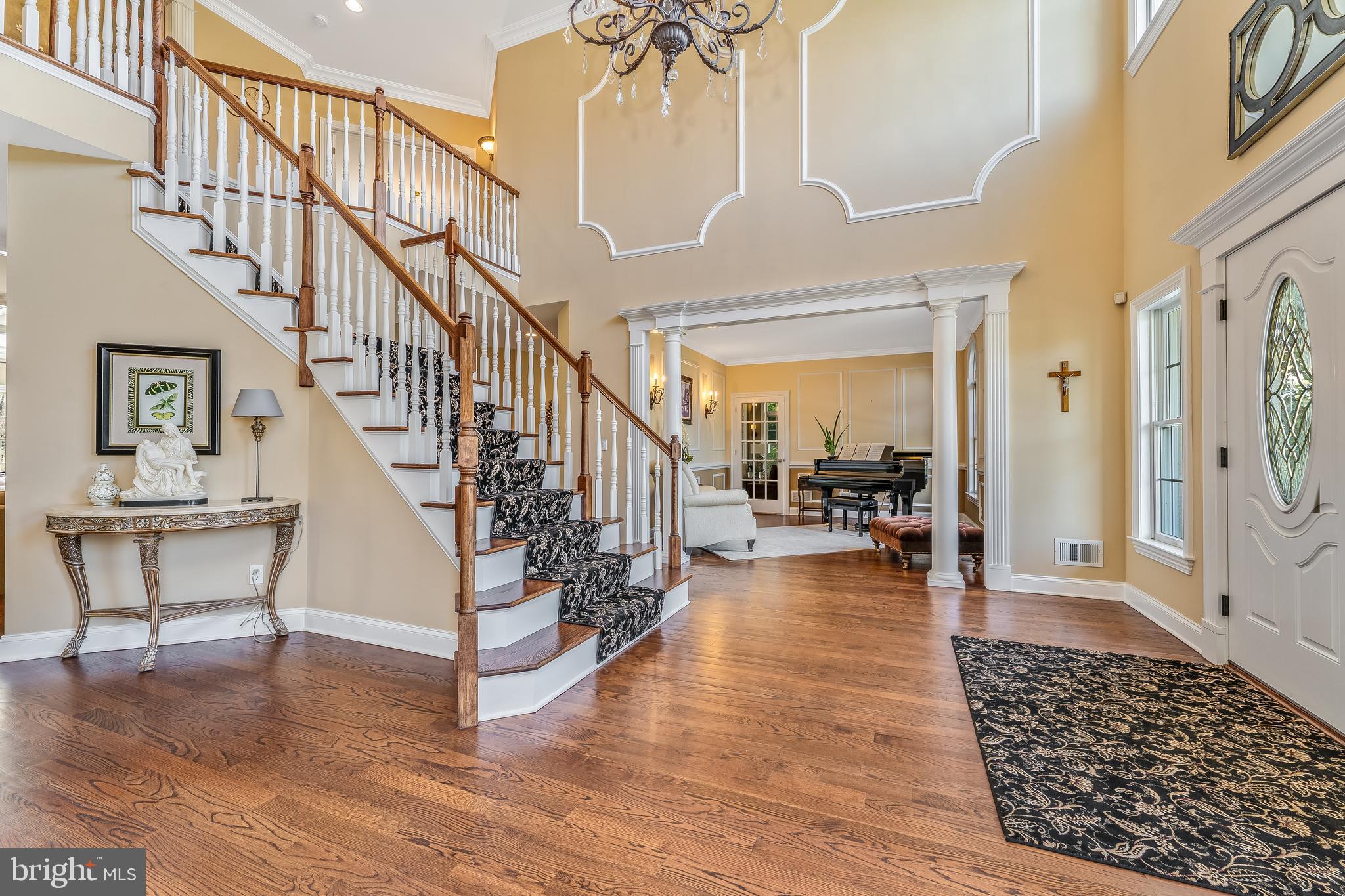 4 WISTERIA COURT