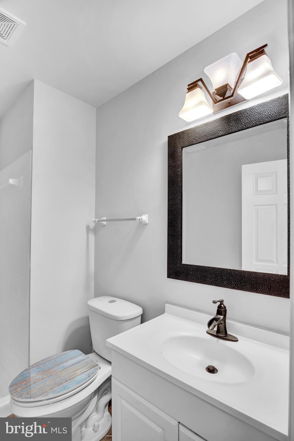 LAKE RIDGE - Residential