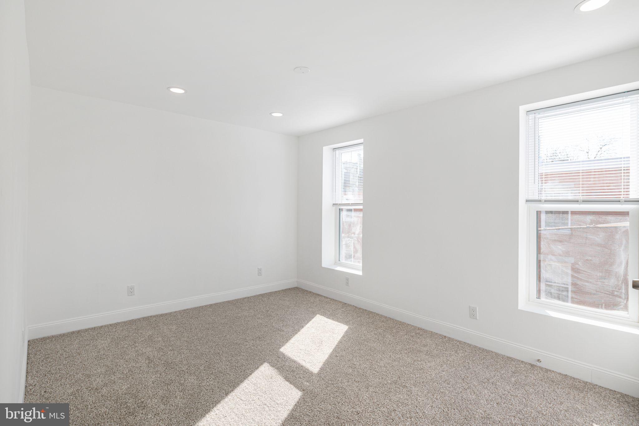 HAWTHORNE - Residential Lease