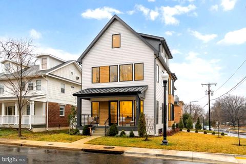 507 S ADAMS STREET ARLINGTON VA 22204