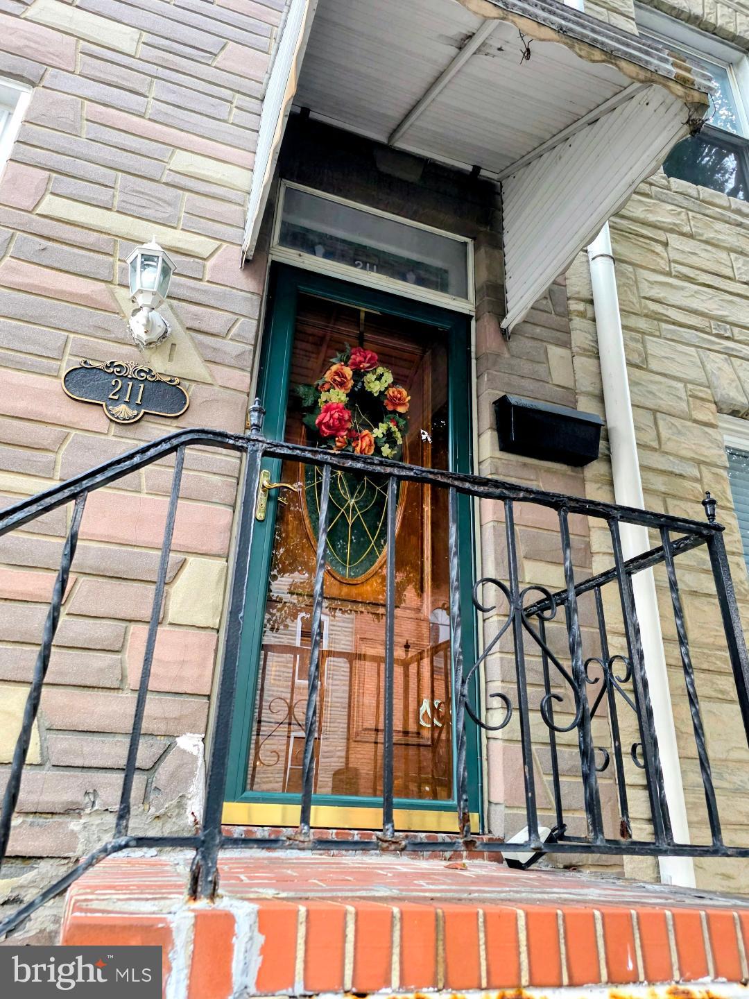 211 ALBEMARLE STREET