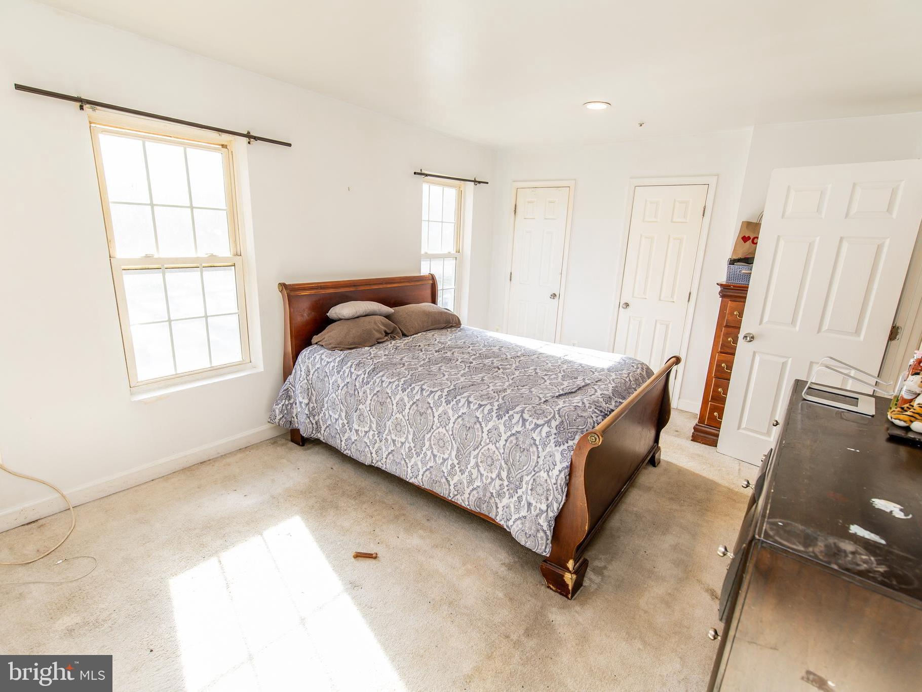 LONDON WOODS - Residential