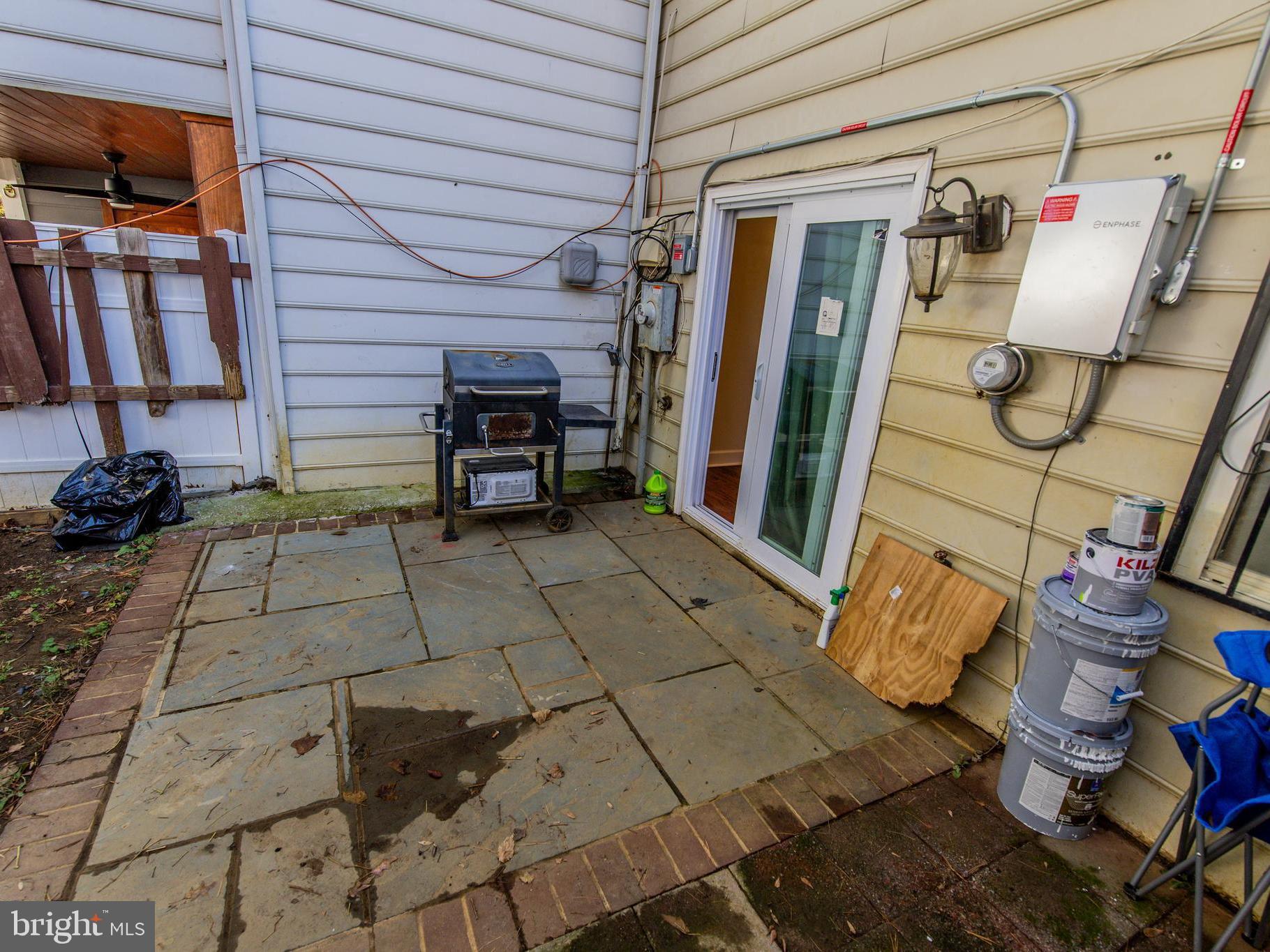 LONDON WOODS - Residential