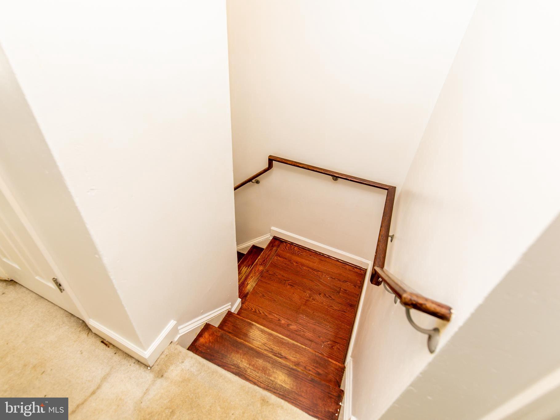 LONDON WOODS - Residential