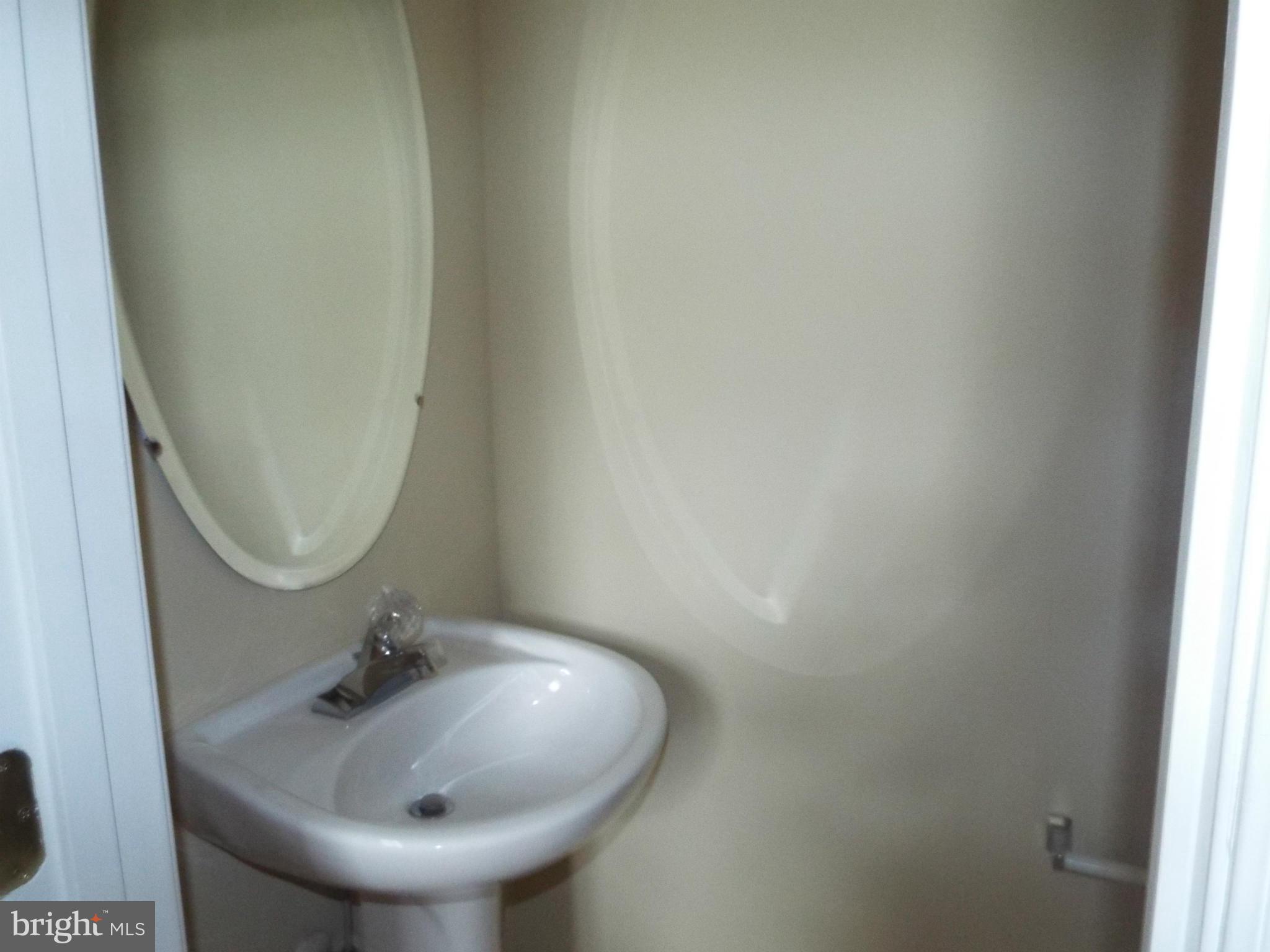 APPLEGATE NORTH - Residential Lease