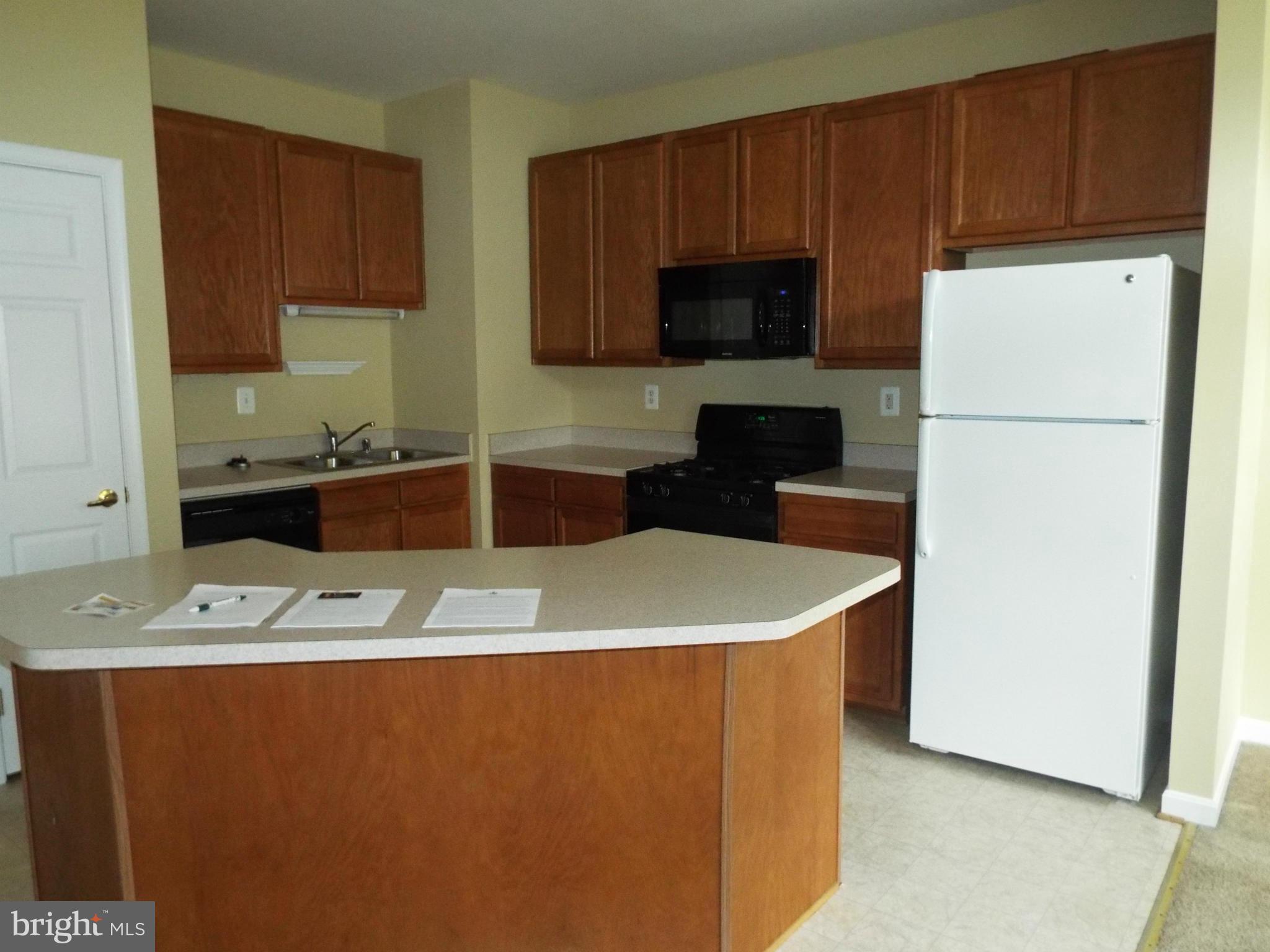 APPLEGATE NORTH - Residential Lease