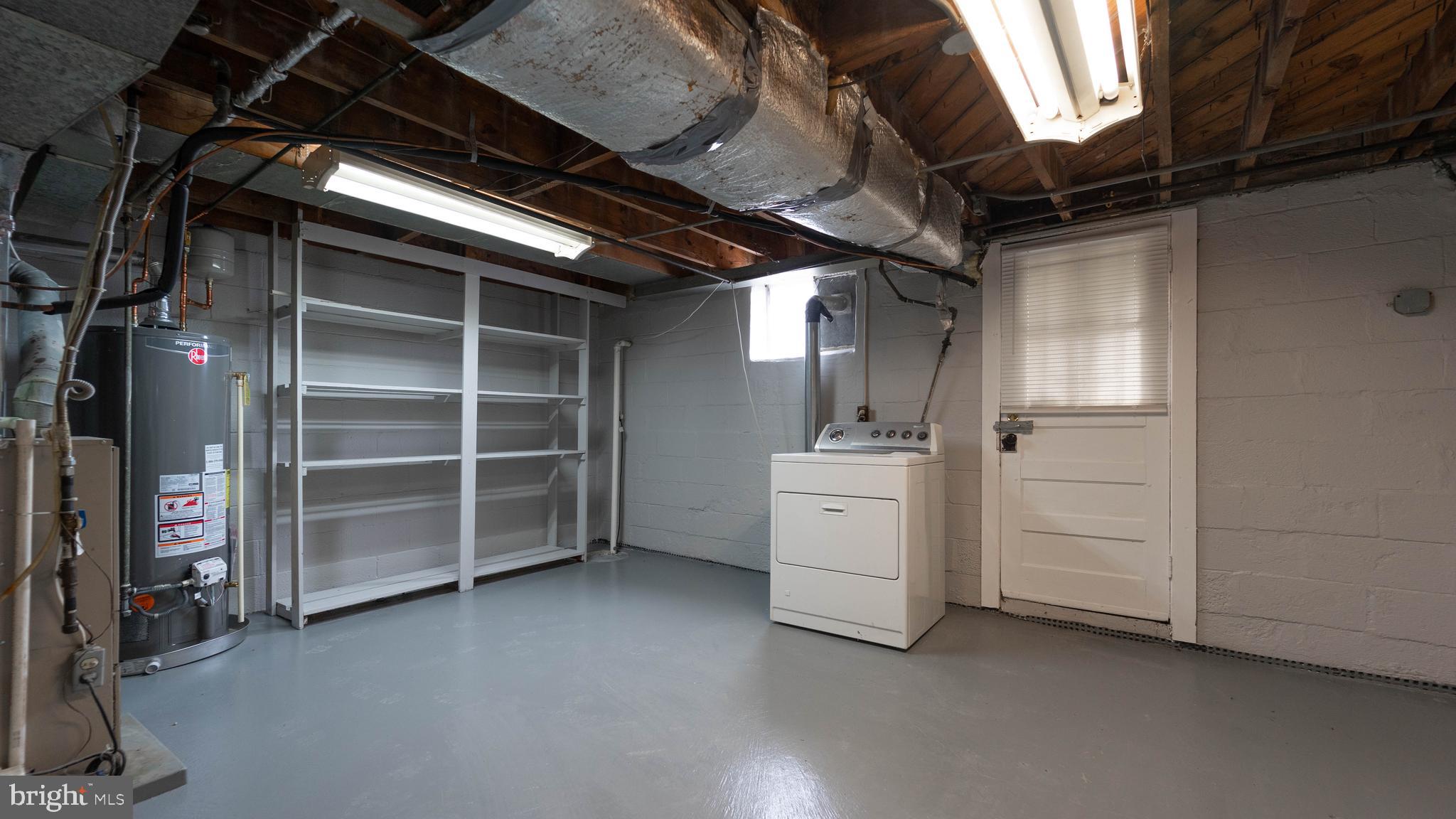 IDLEWOOD - Residential