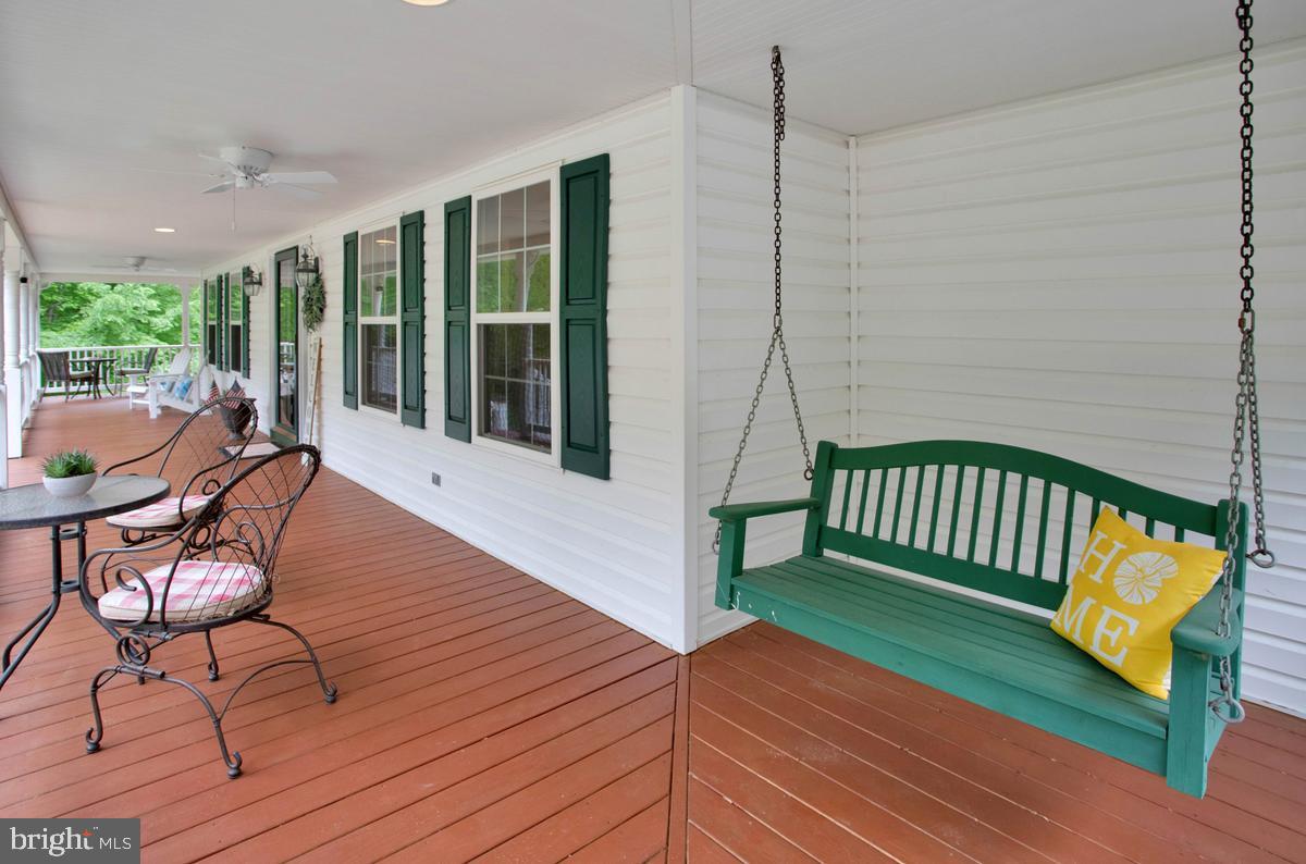 ISLAND CREEK WOODS - Residential