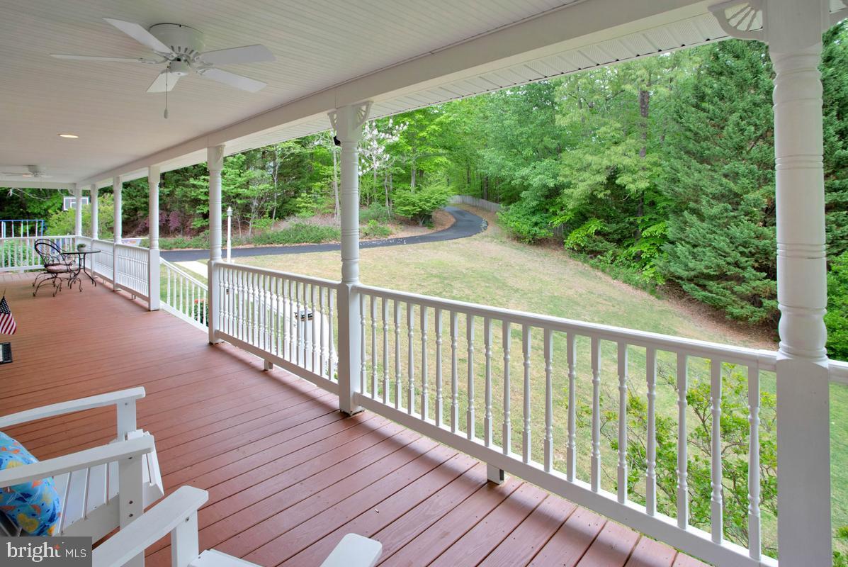 ISLAND CREEK WOODS - Residential