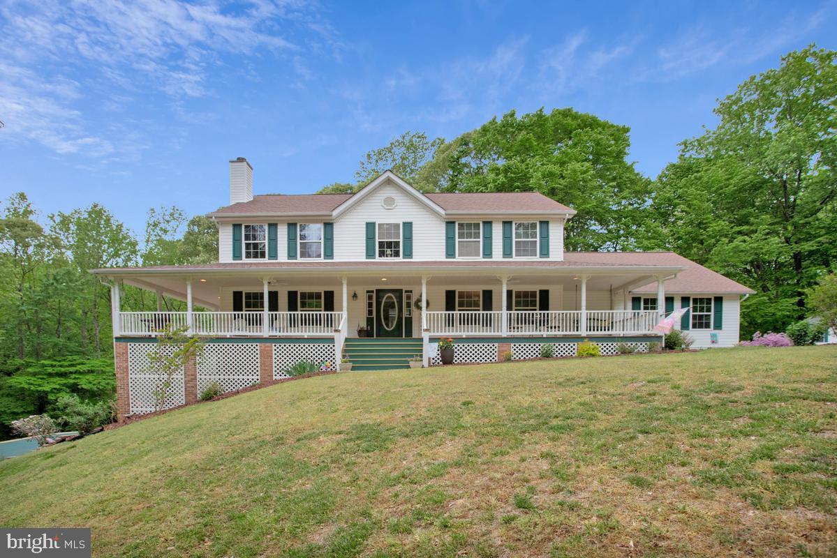 ISLAND CREEK WOODS - Residential
