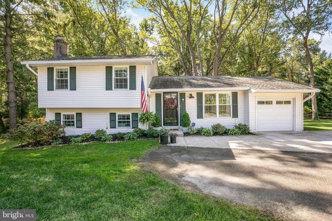 6111 WILMINGTON DRIVE BURKE VA 22015