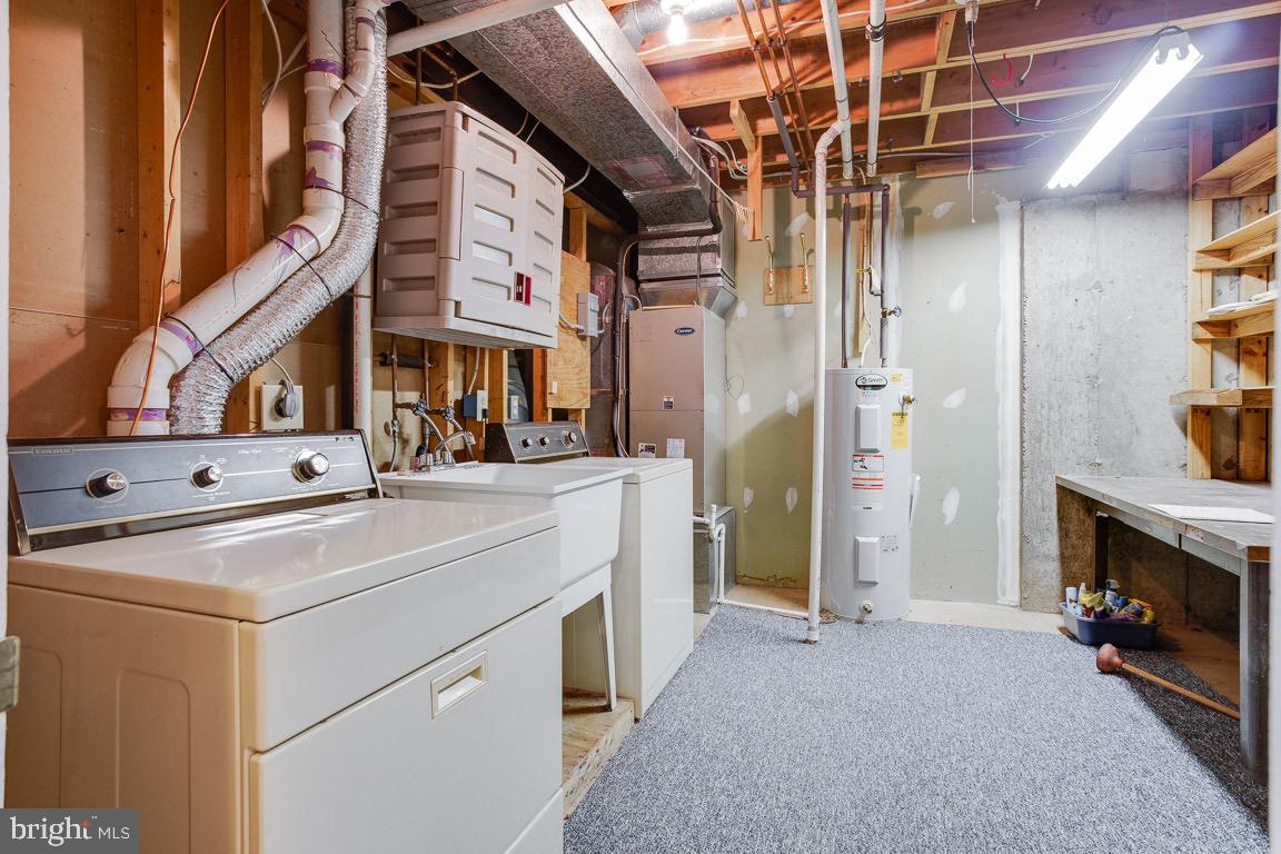 THE VILLAGE PARK - Residential