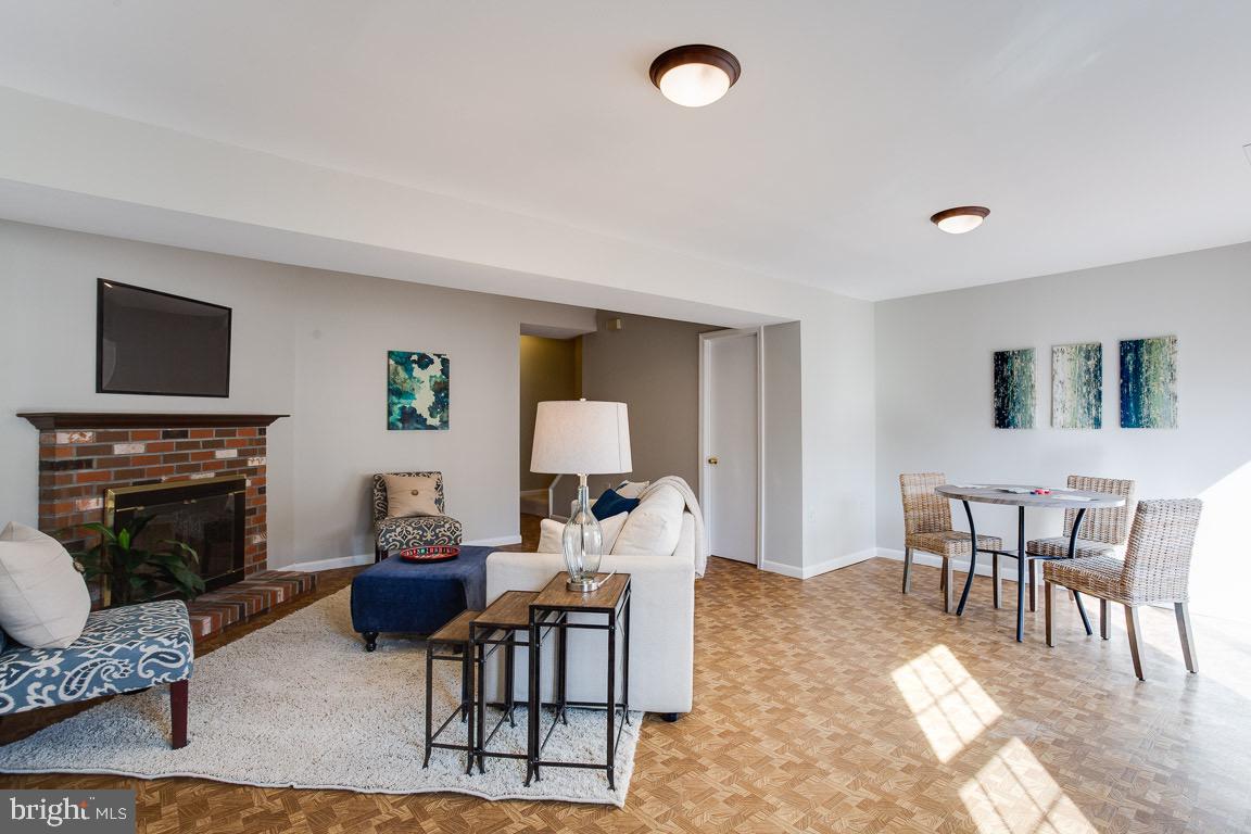 THE VILLAGE PARK - Residential