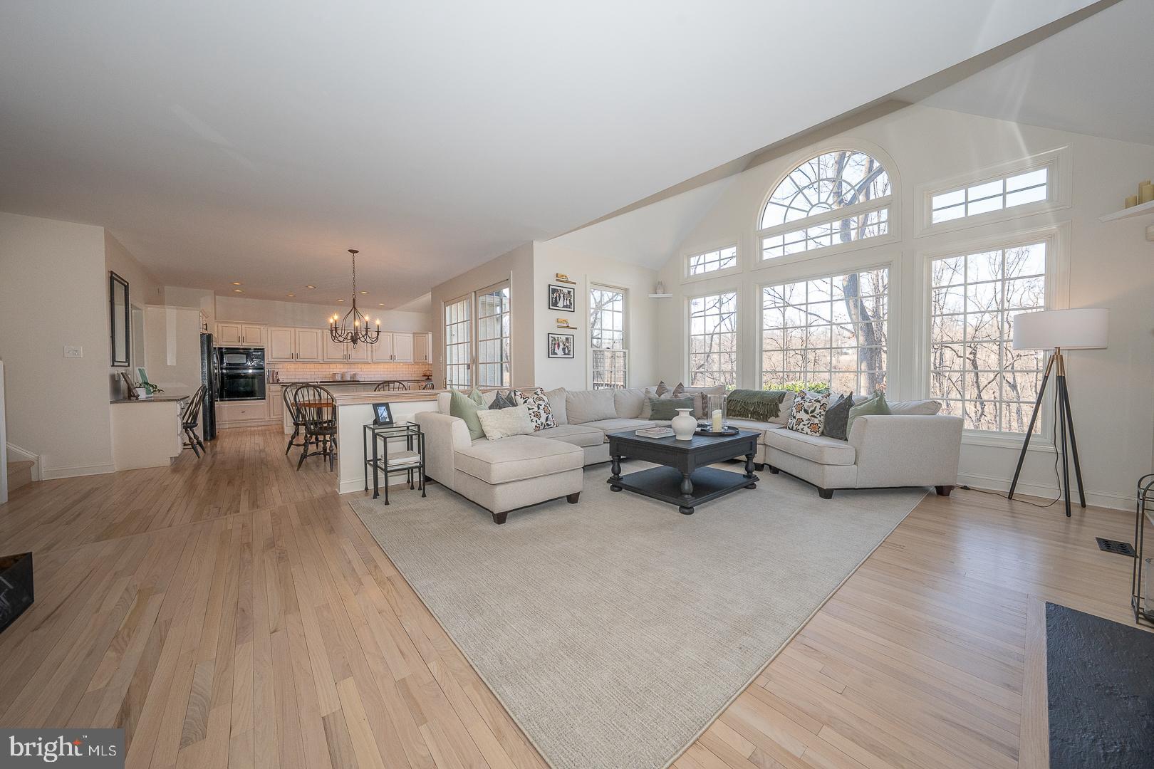 WHITEHORSE - Residential