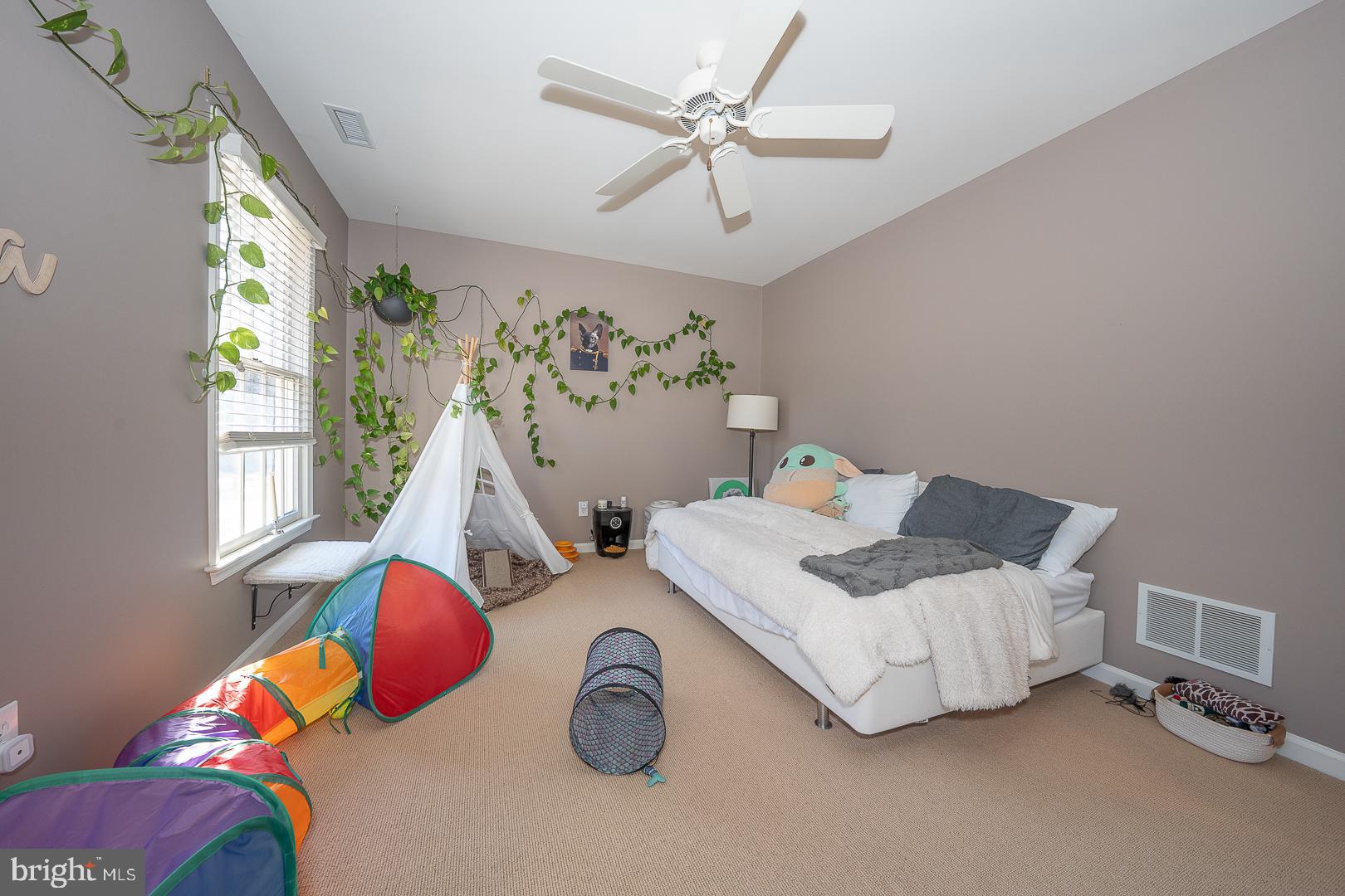 WHITEHORSE - Residential