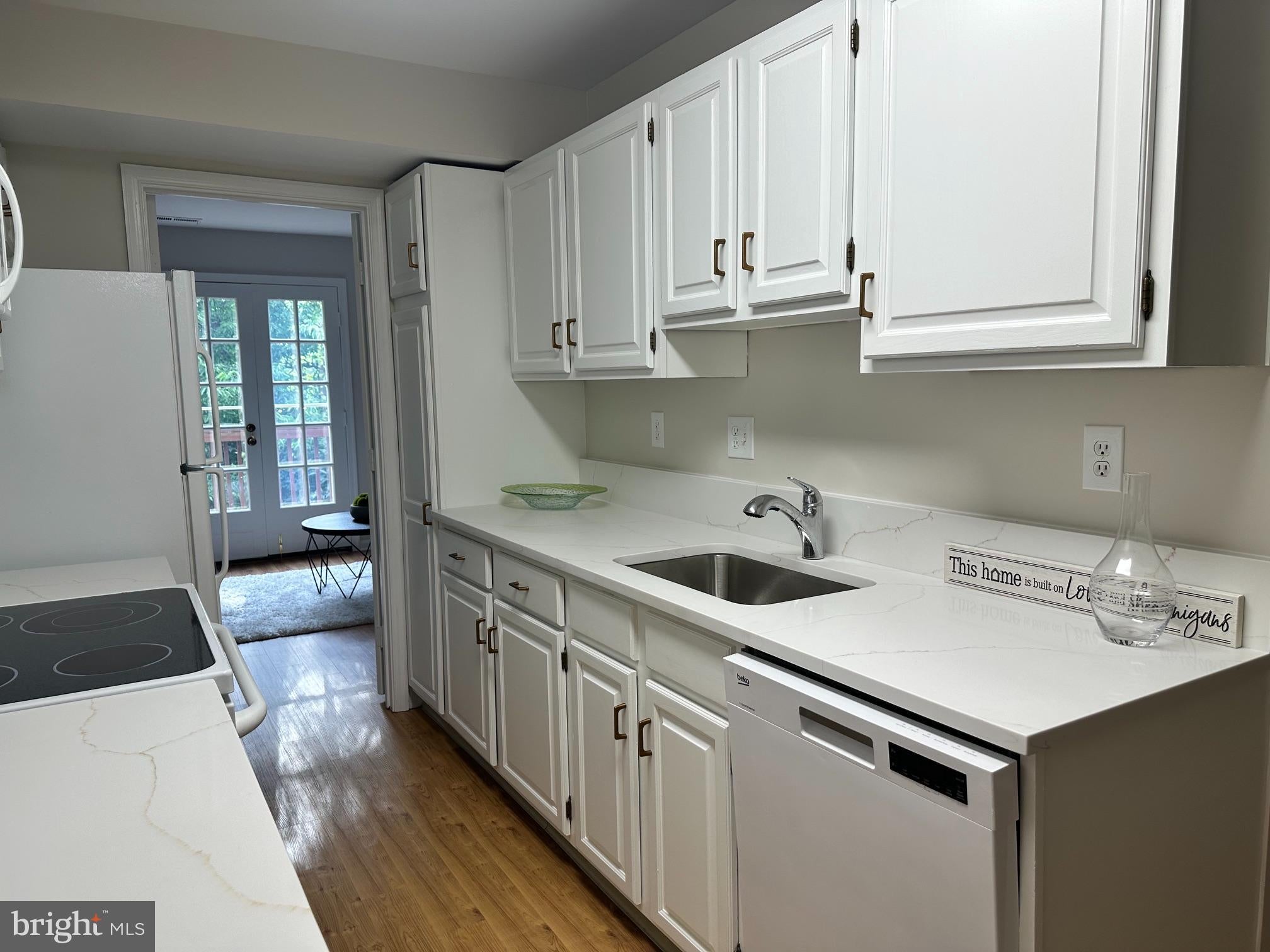 4847 CHEVY CHASE DRIVE 172