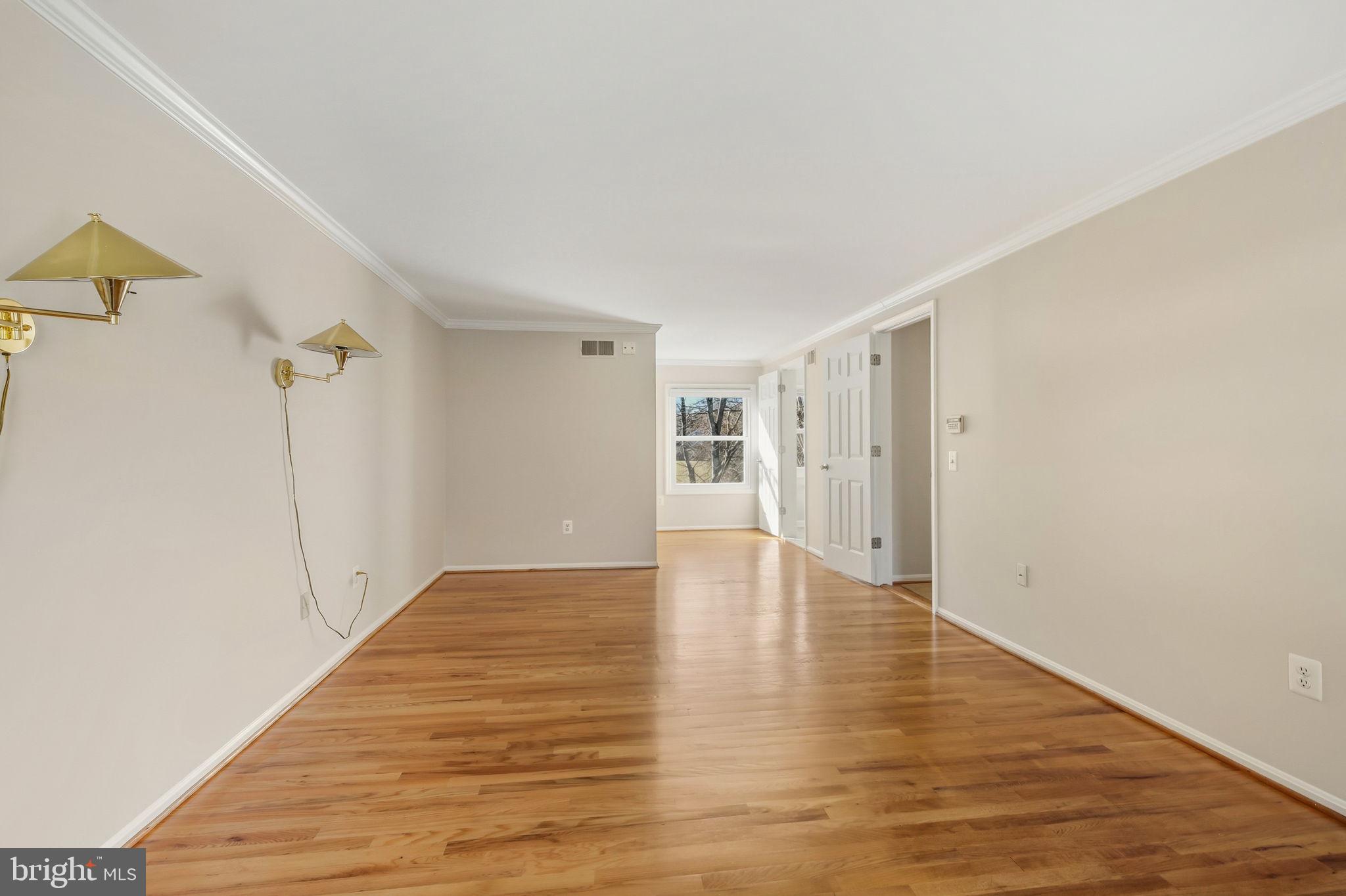 POTOMAC COMMONS - Residential