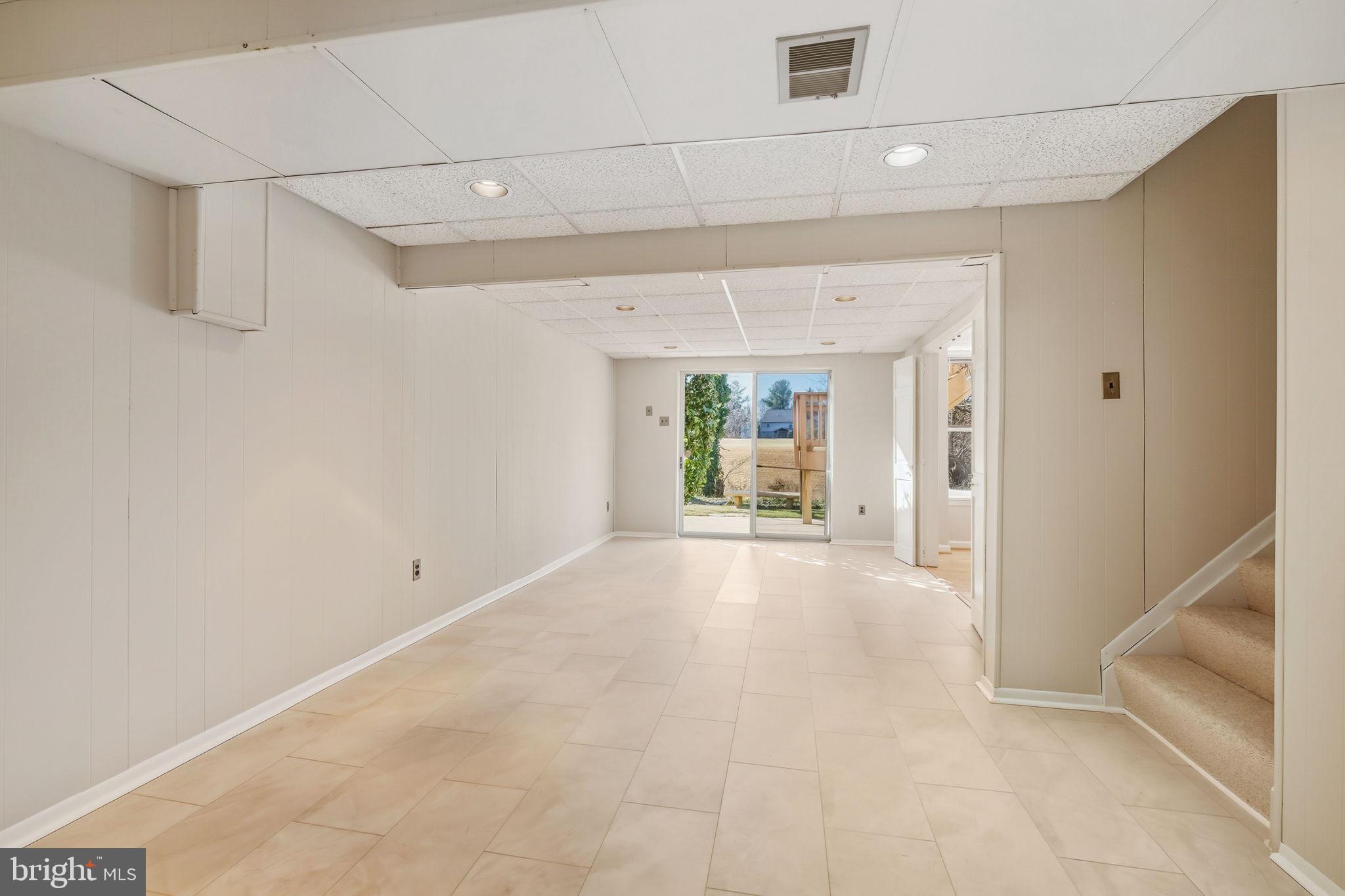 POTOMAC COMMONS - Residential