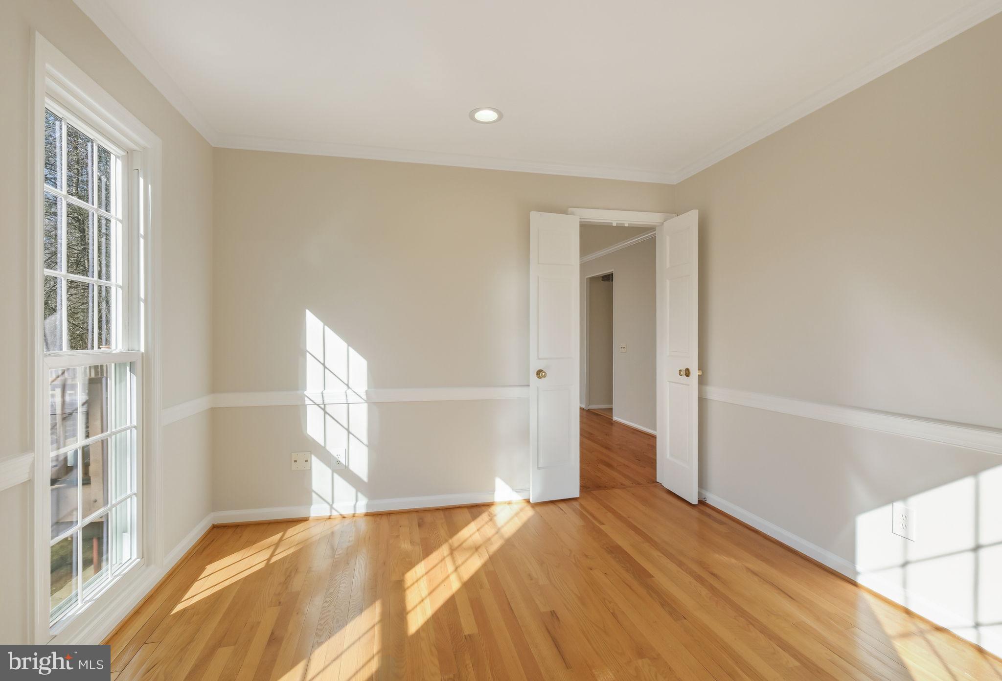 POTOMAC COMMONS - Residential