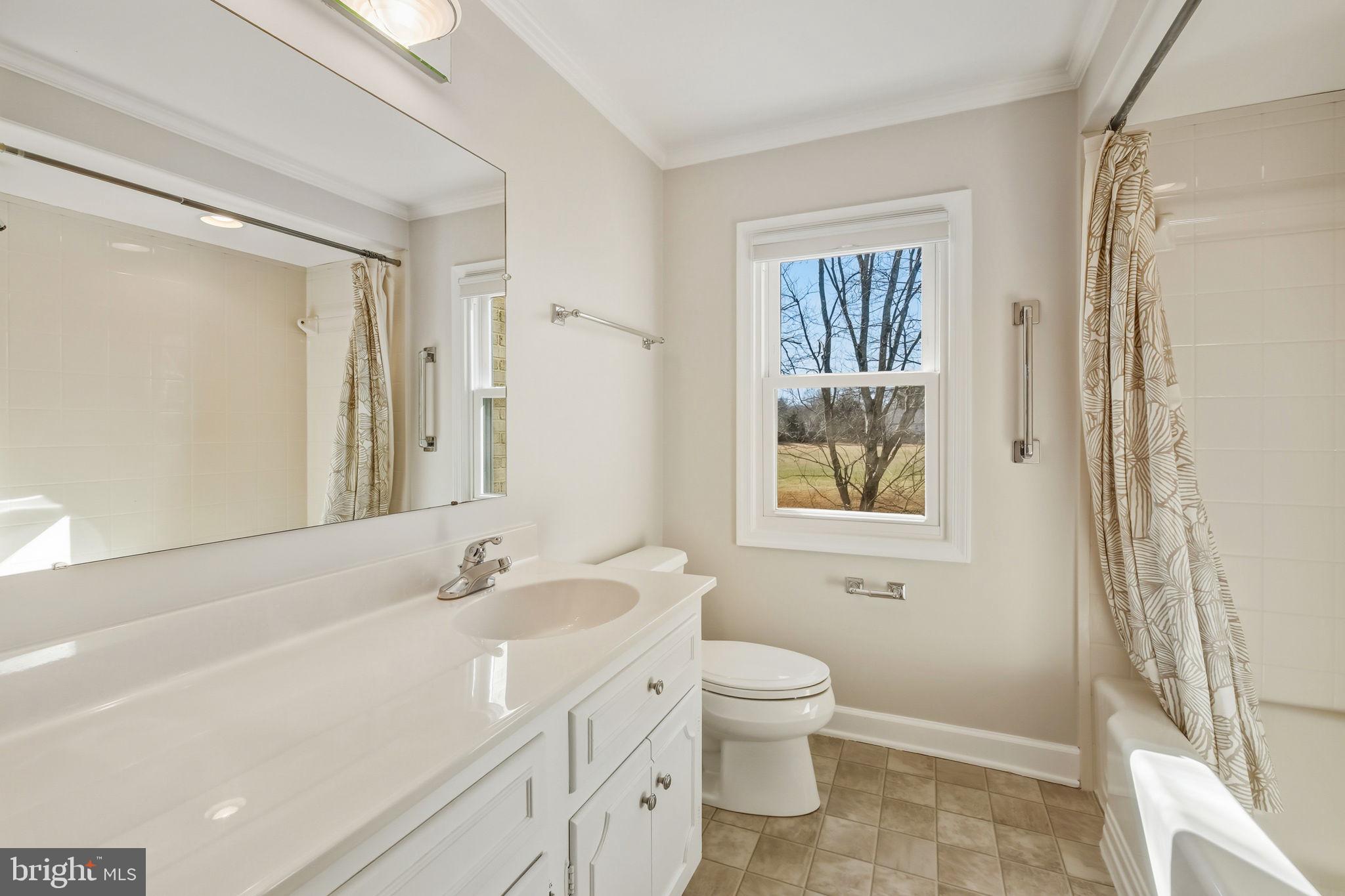 POTOMAC COMMONS - Residential