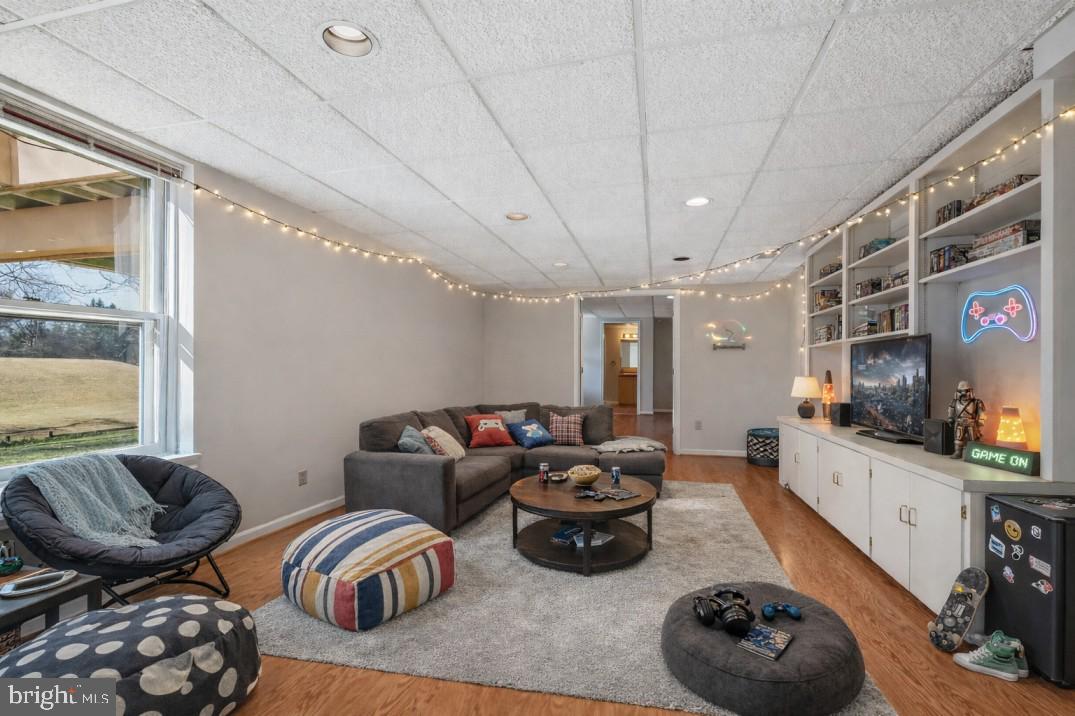 POTOMAC COMMONS - Residential