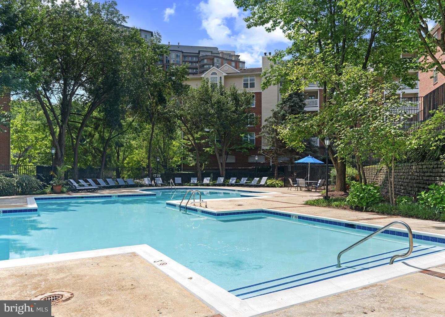 FOUNTAINS AT MCLEAN - Residential Lease