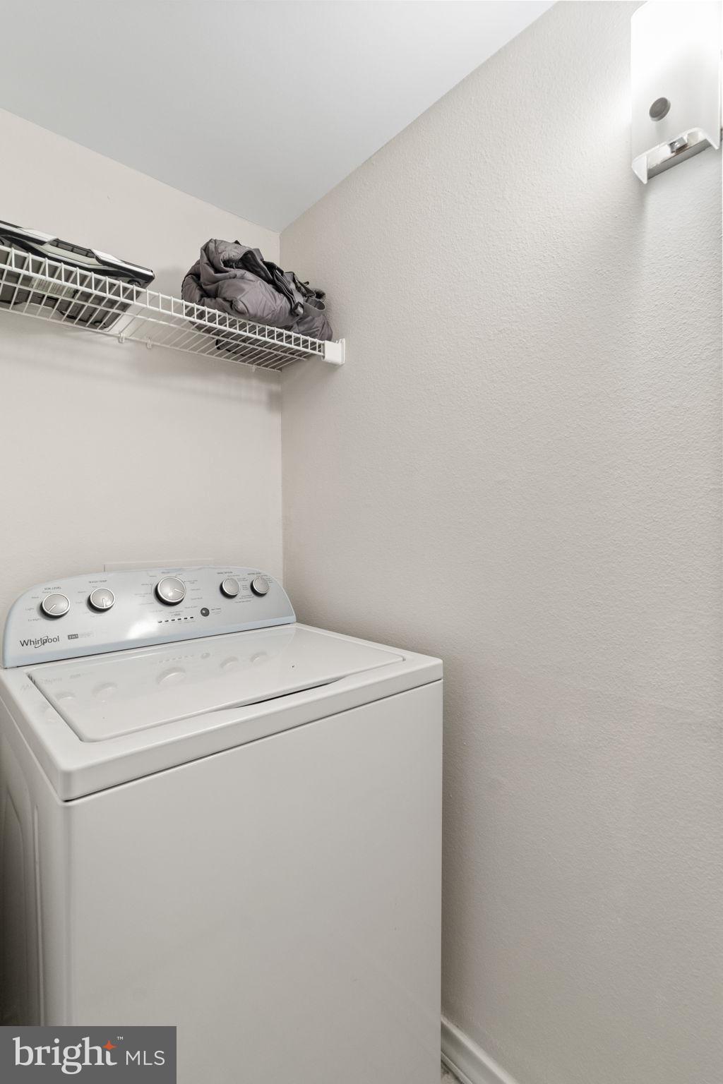 FOUNTAINS AT MCLEAN - Residential Lease