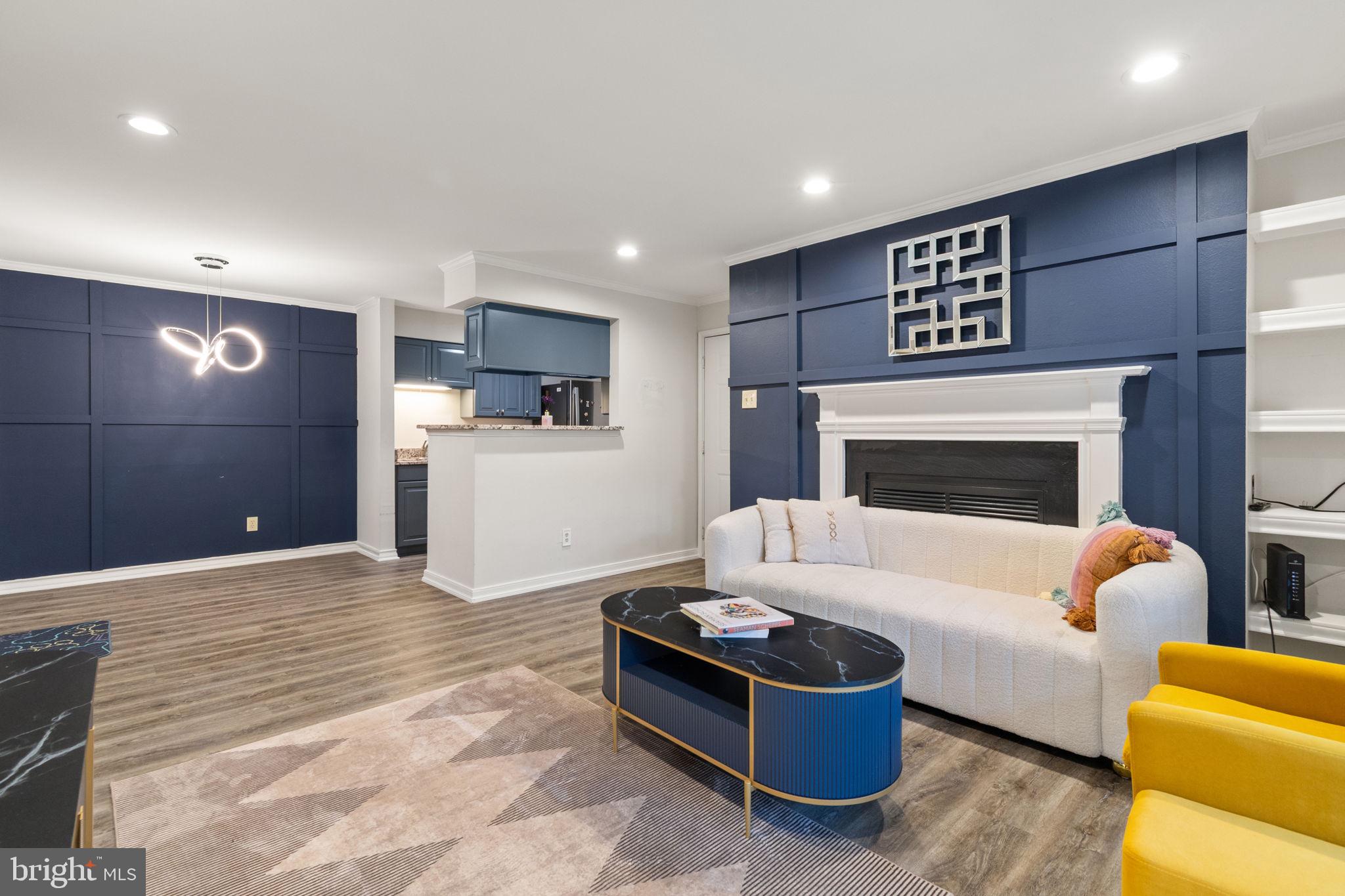 1515 LINCOLN WAY 203B
