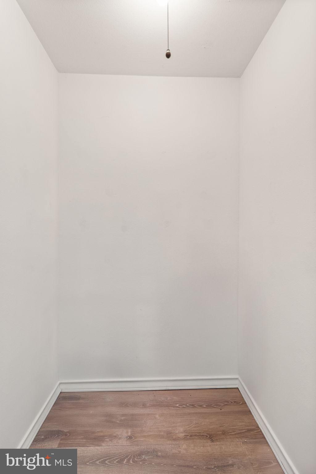 FOUNTAINS AT MCLEAN - Residential Lease