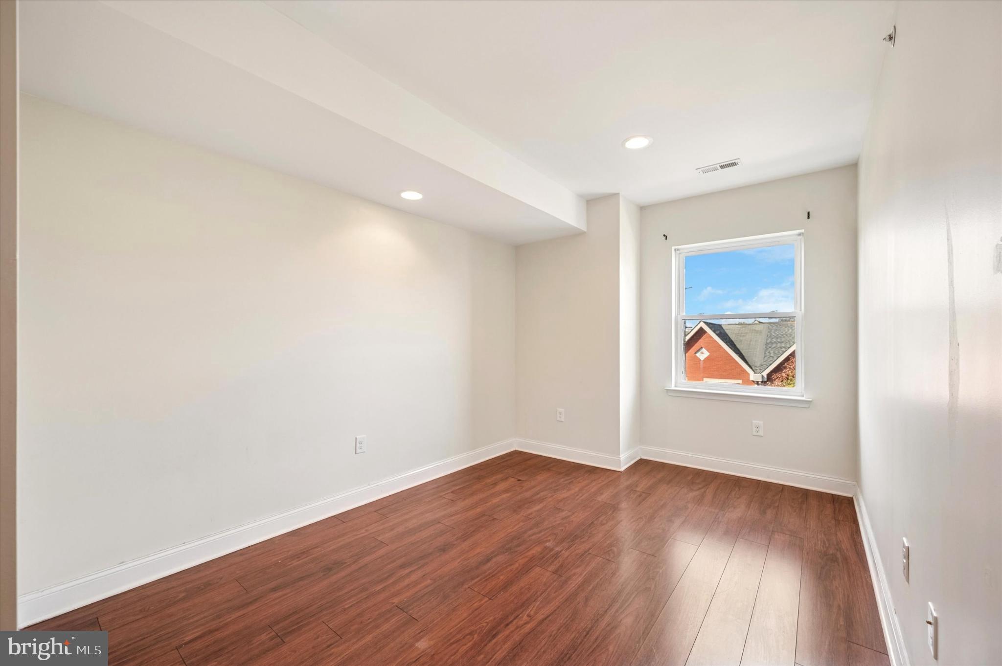 FRANCISVILLE - Residential Lease