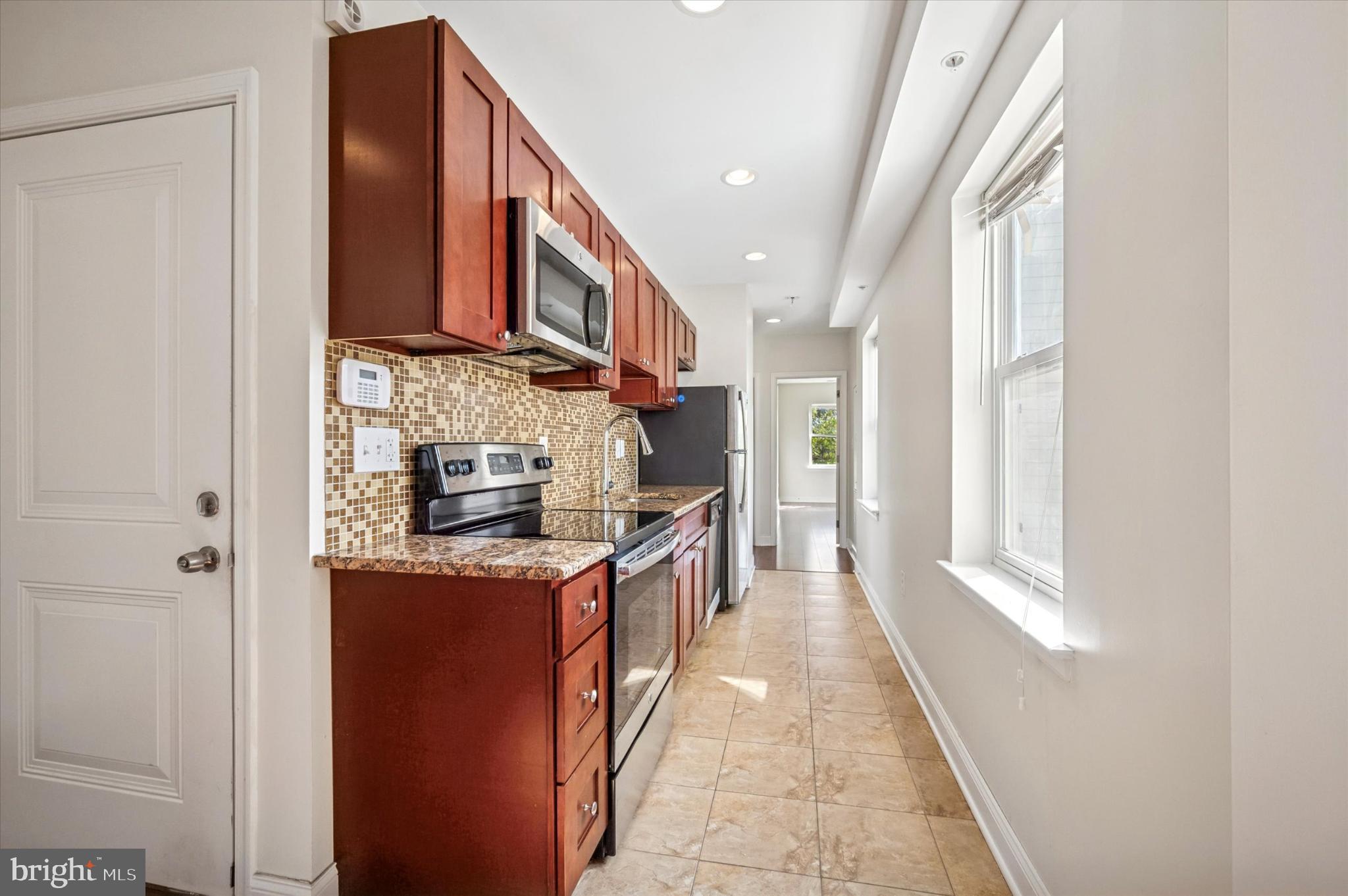 FRANCISVILLE - Residential Lease