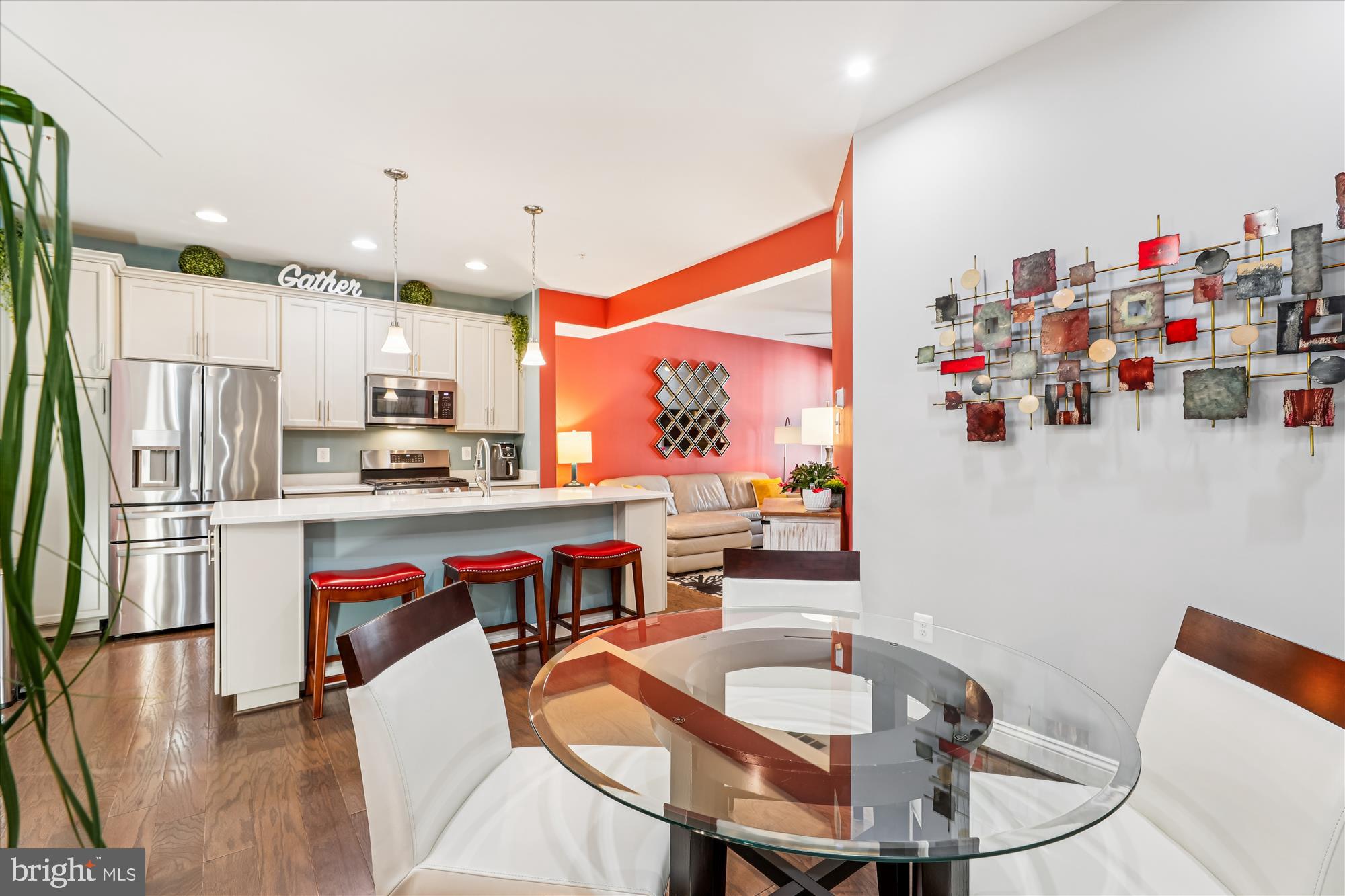 TWO RIVERS - Residential